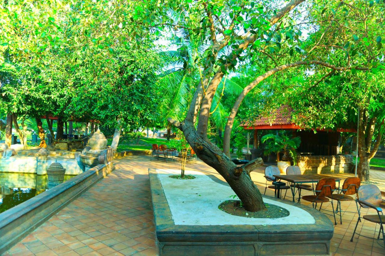 Avasta Resort And Spa Anuradhapura Luaran gambar