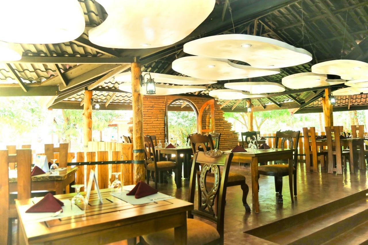 Avasta Resort And Spa Anuradhapura Luaran gambar
